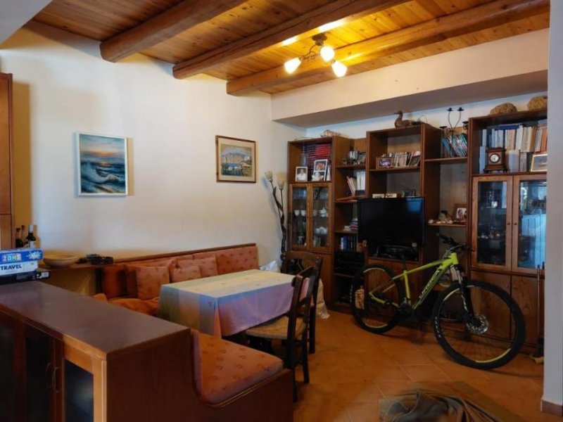 Mochlos Kreta, Mochlos: Dreistöckige Wohnung direkt am Meer zu verkaufen Wohnung kaufen